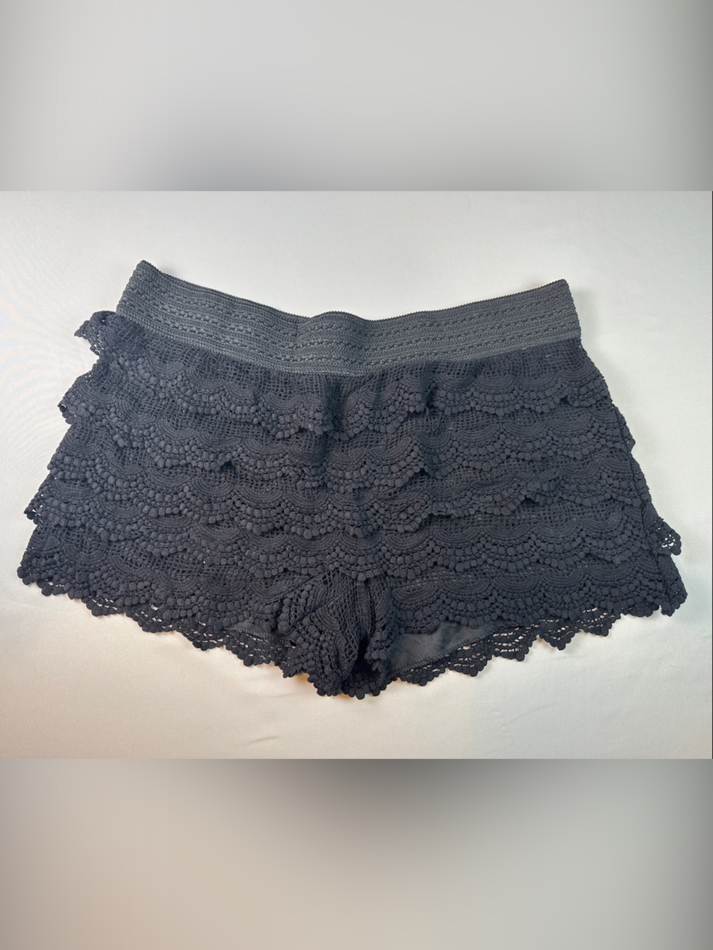 Women's Black Lace Shorts Ruffle 2XL Elastic Waist